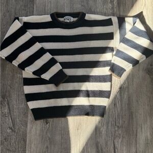 Vintage women’s trend basics striped sweater